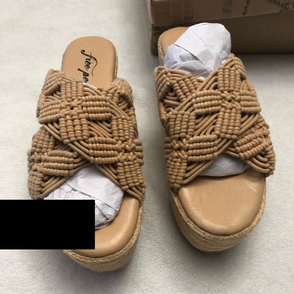 Free People
Highline Corded Platform Slide Sandal - Picture 2 of 8